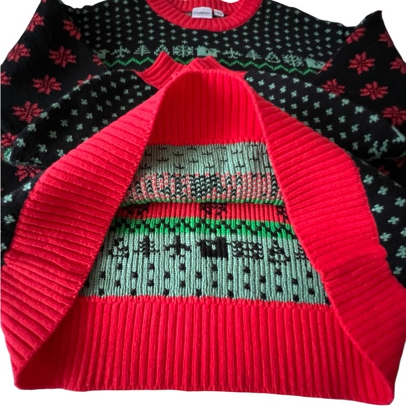 Festive Black and Red Christmas Sweater - Picture 4 of 6